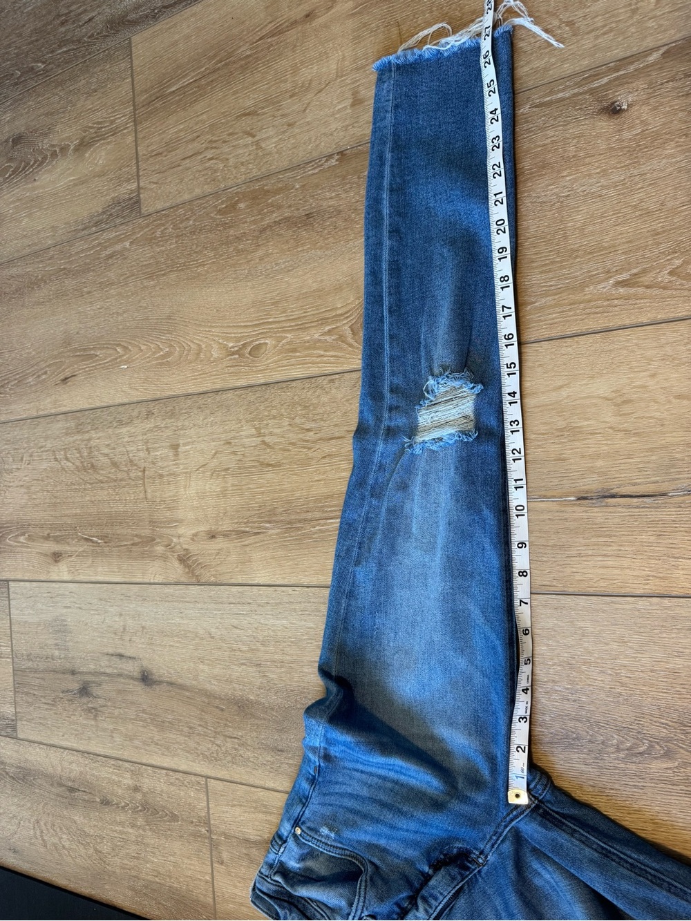 Kut from the Kloth Rachael Fab Ab Distressed High Waist Mom Jeans size 00 - Picture 4 of 8